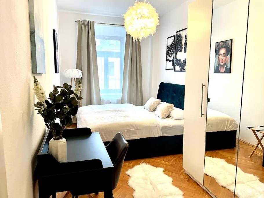 ドレスデンCasarina - Stilvoller Altbau In Zentraler Lageアパートメント エクステリア 写真