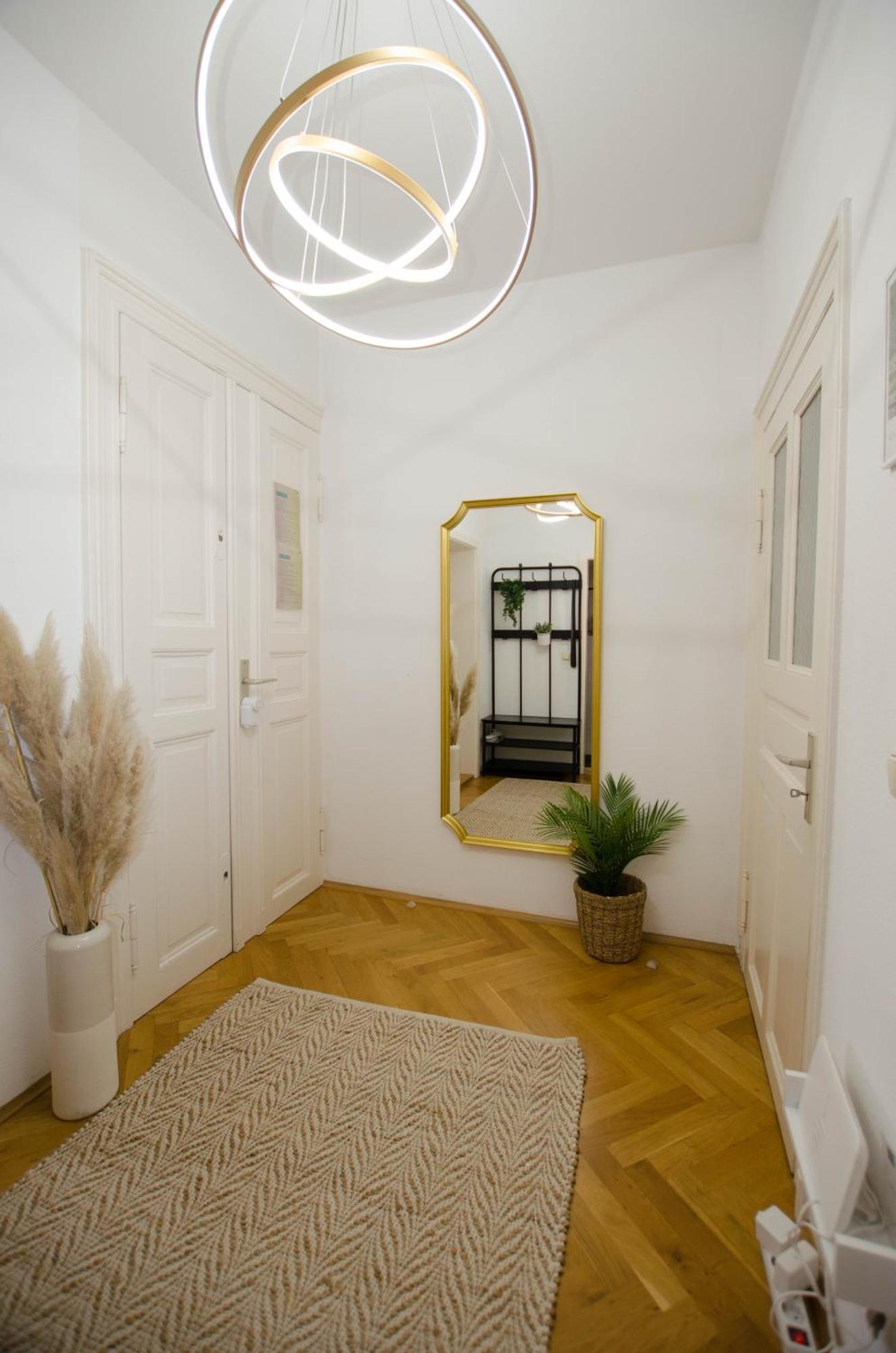 ドレスデンCasarina - Stilvoller Altbau In Zentraler Lageアパートメント エクステリア 写真